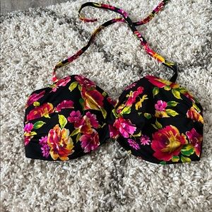 Victoria’s Secret Bathing Suit Top - 34 DD